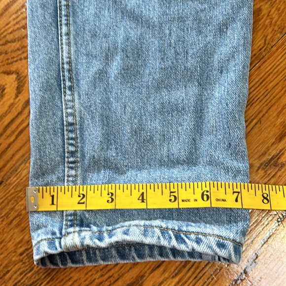 Levi’s 550 Classic Relaxed Tapered jeans. Size 12 with 30” inseam. - Picture 13 of 14